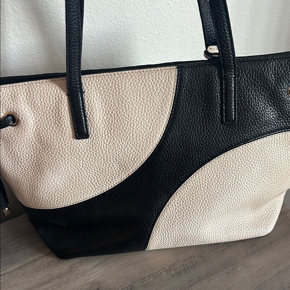 Kate Spade Black and Cream Tote - Picture 7 of 11
